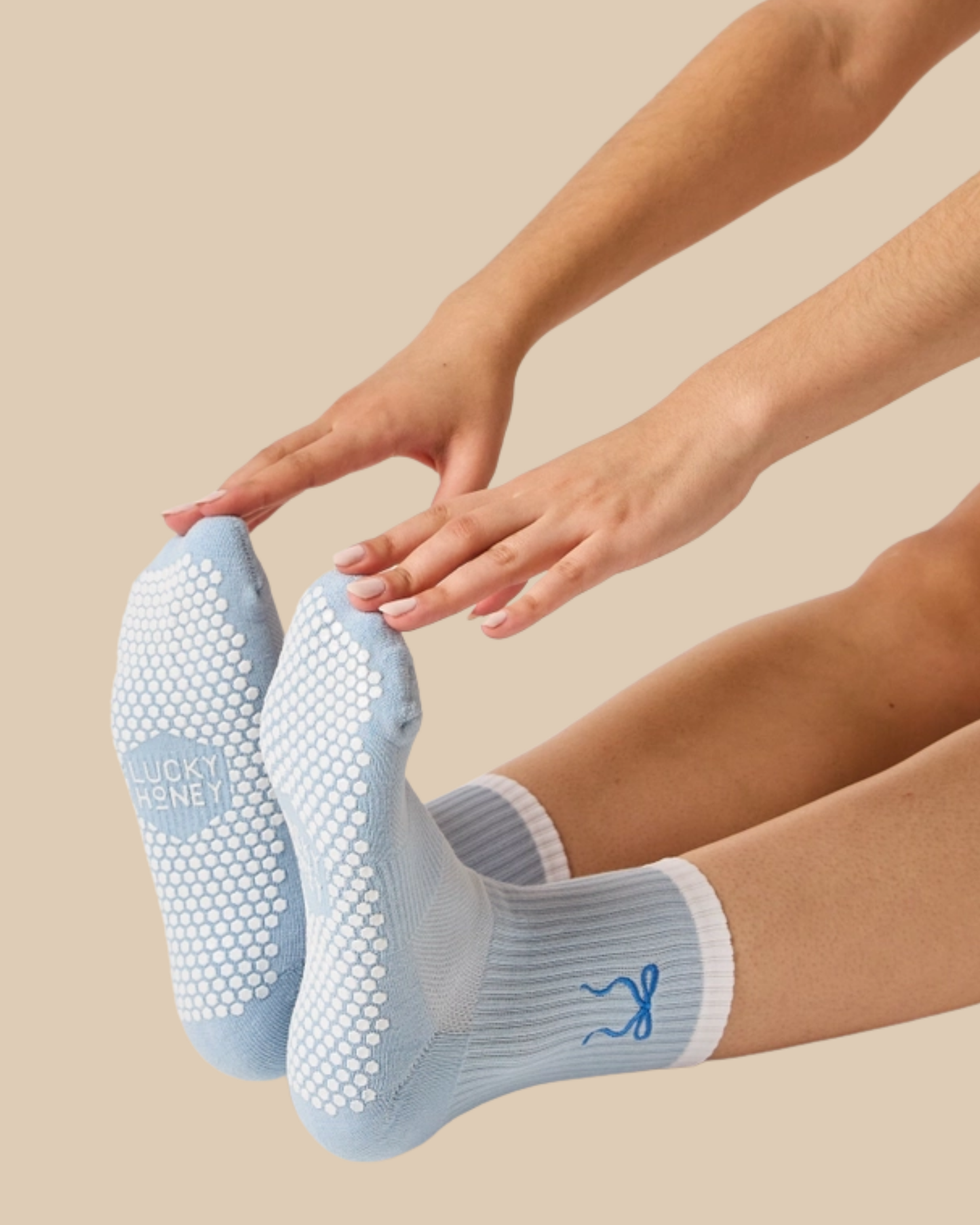 Grip Sock: Baby Blue Bow